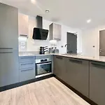 At 37 Citygate Apartament *
