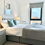 Apartament At 37 Citygate